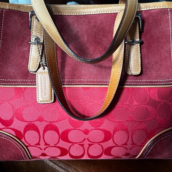 Authentic Red Coach satchel - Picture 3 of 5